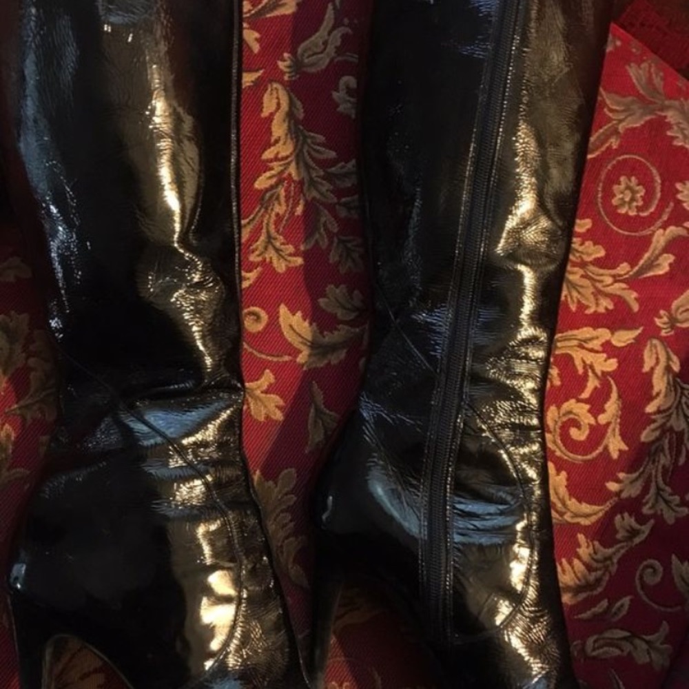 Nine West boots 9.5 patent leather black